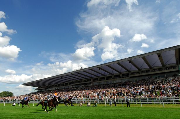 SANDOWN RACECOURSE GRANDSTND